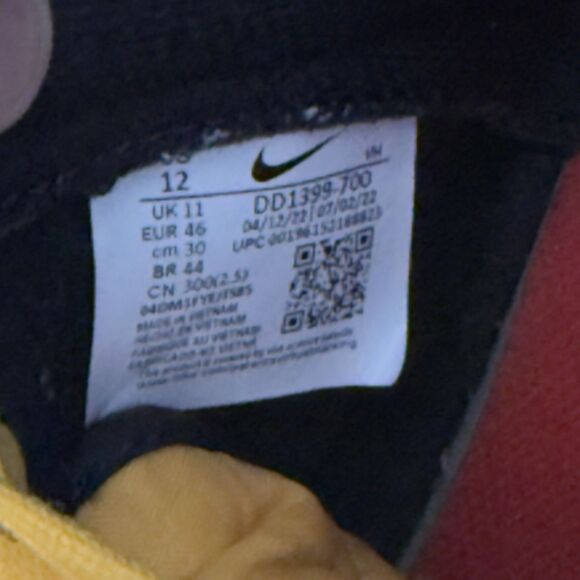 USED Nike Dunk High Retro \